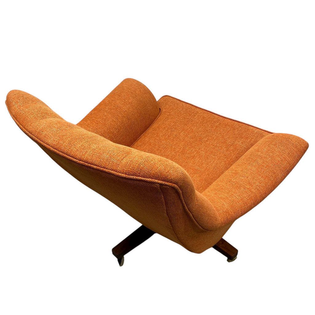 G Plan Comfort Lover Swivel Armchair 1960s photo vintage