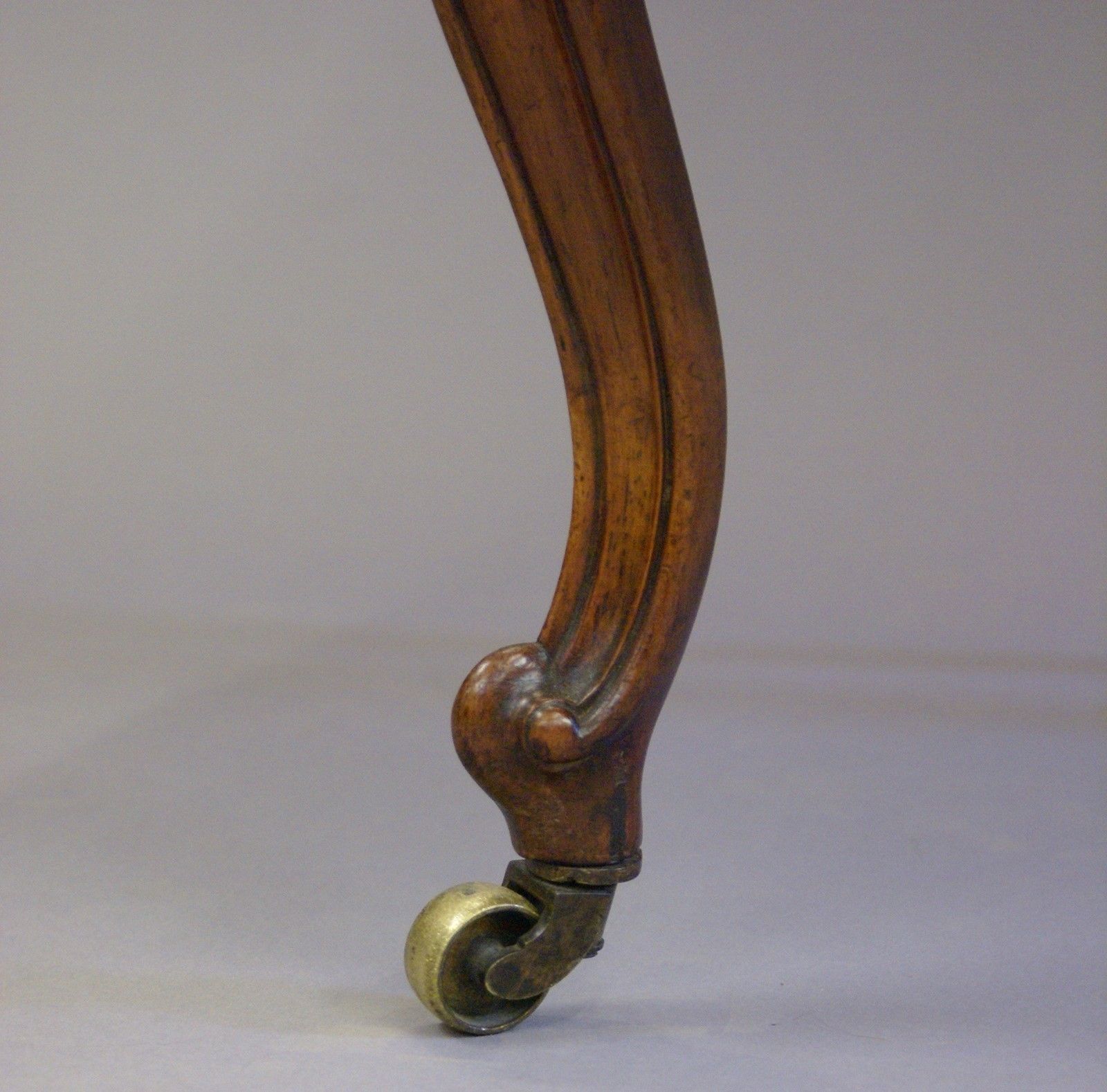 A Fine Early Victorian Rosewood Slipper Chair photo vinterior
