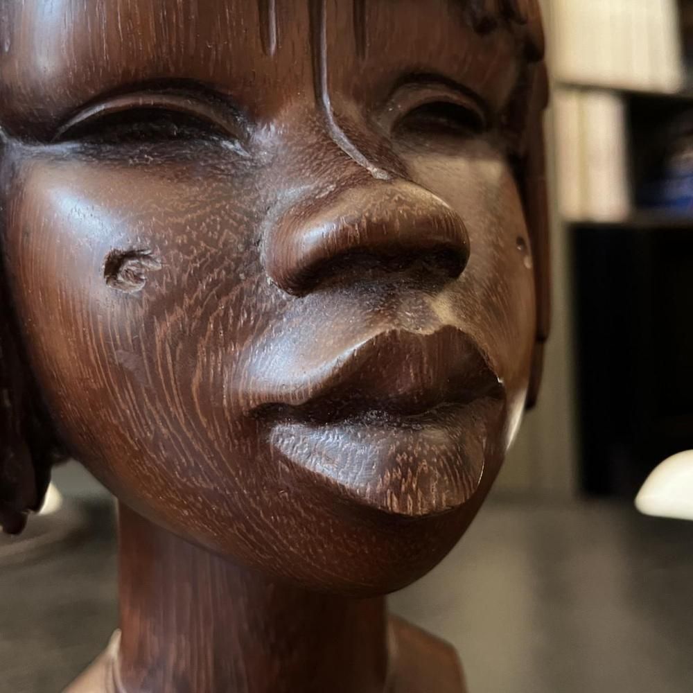 Afrikanistisch Sculptuur In Palmhout, 1950 photo for sale