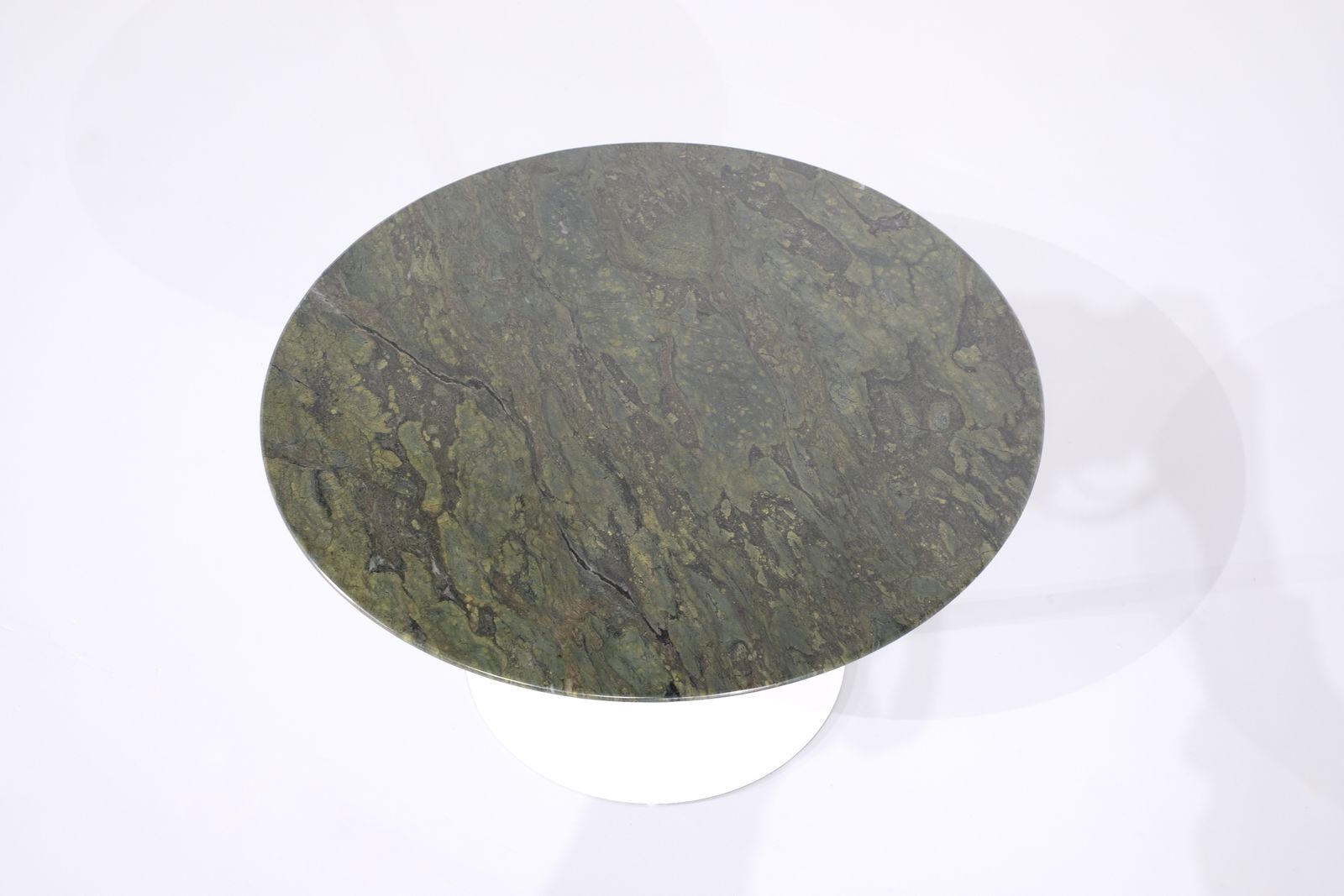 Coffee Table " Tulip " Marble By Eero Saarinen For Knoll, USA. photo for sale