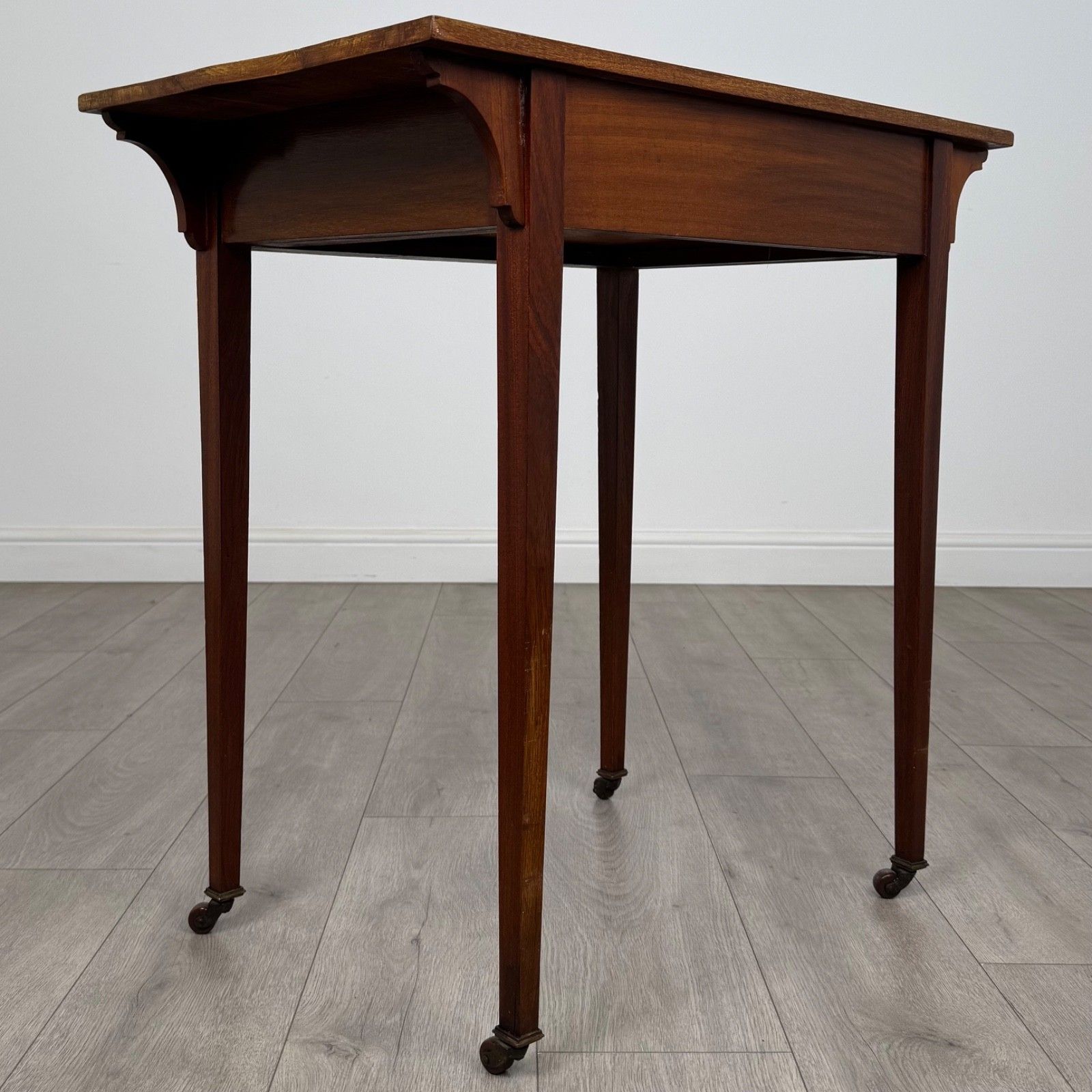 Antique 20th Century Cross Banded Writing Table In Mahogany photo Furniture