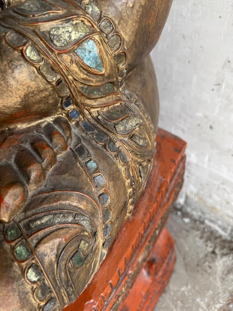 photo vintage Large Seated Buddha Sculpture In Carved Base Gilded Wood