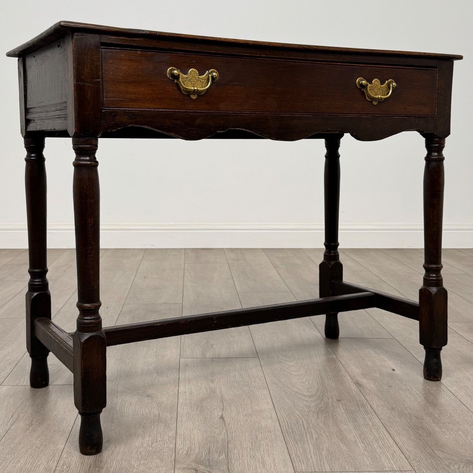 Antique 18th Century Side Table In Oak photo vintage