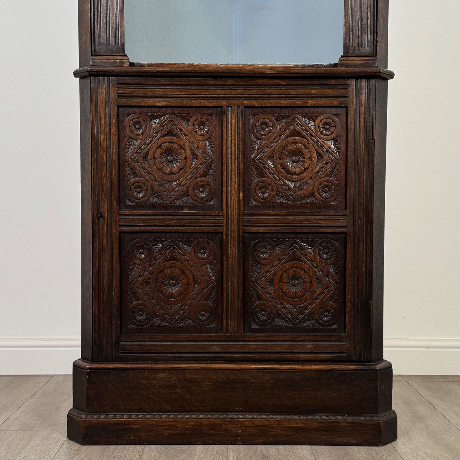 Antique 20th Century Fine Quality Carved Oak Corner Cabinet photo 625.0