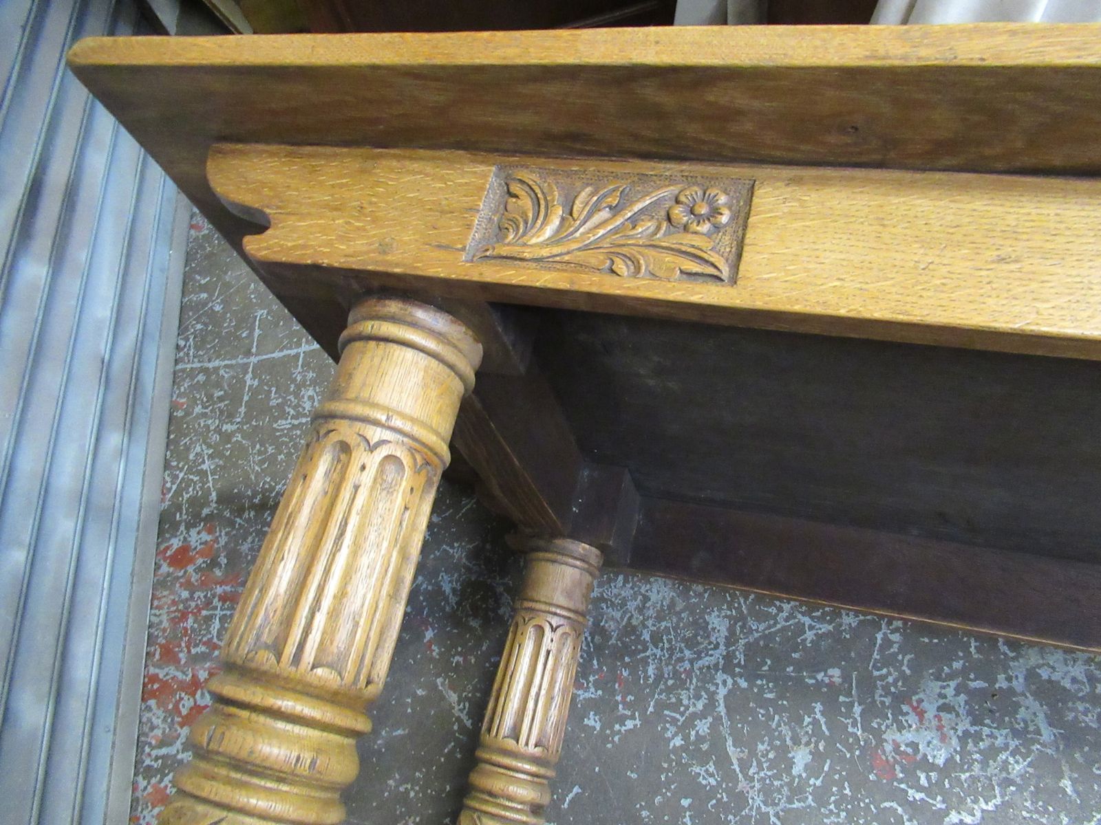 Large Light Oak 1920  Refectory    Dining Table . photo 980.0
