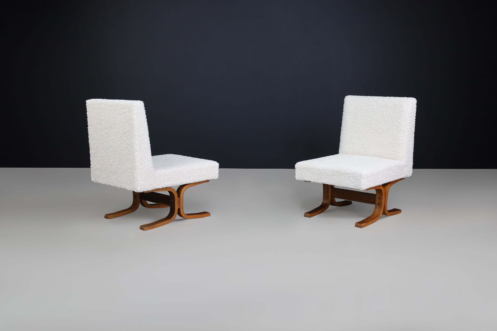 Set Of Two Ludvik Volak Bentwood Lounge Chairs In Off White Bouclé, Cz 1960s photo 2907.0