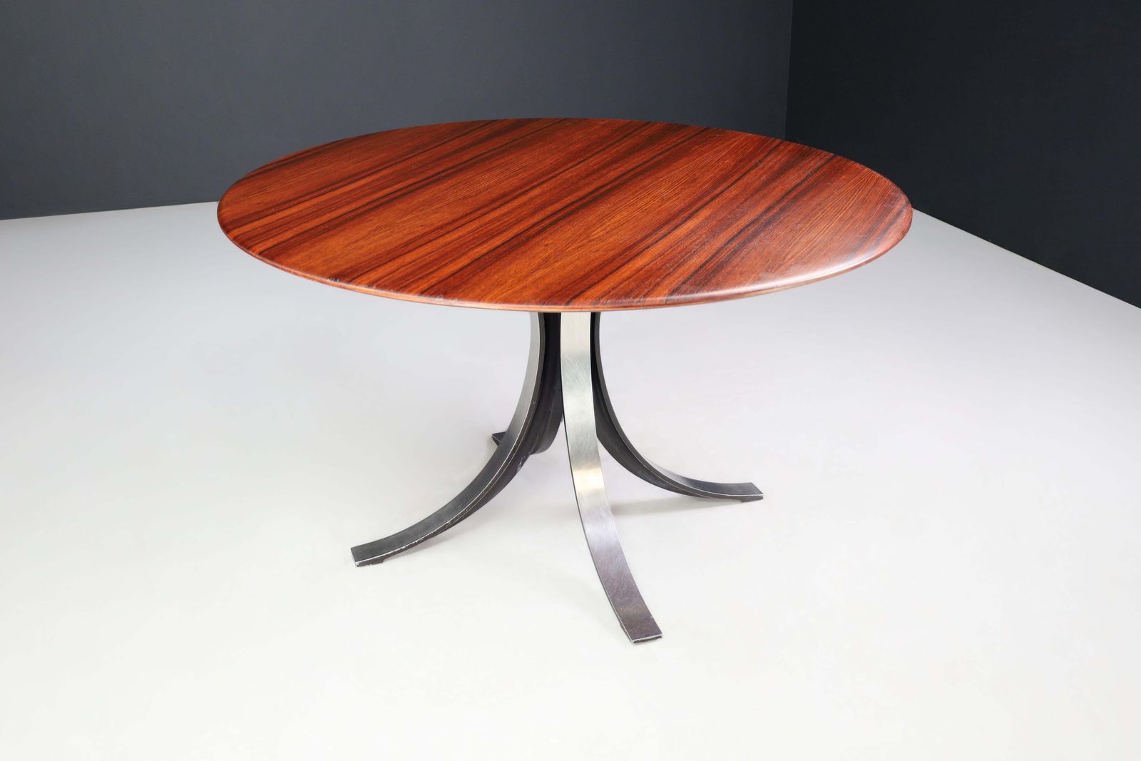 Osvaldo Borsani And Eugenio Gerli For Tecno Round Dining Table In Walnut & Steel photo vintage