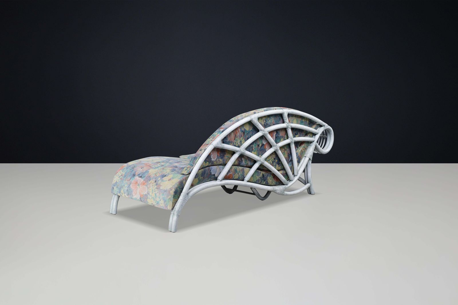 photo vinterior 1980s Floral Rattan Daybed By Flechtatelier Schütz, Germany, Modernist