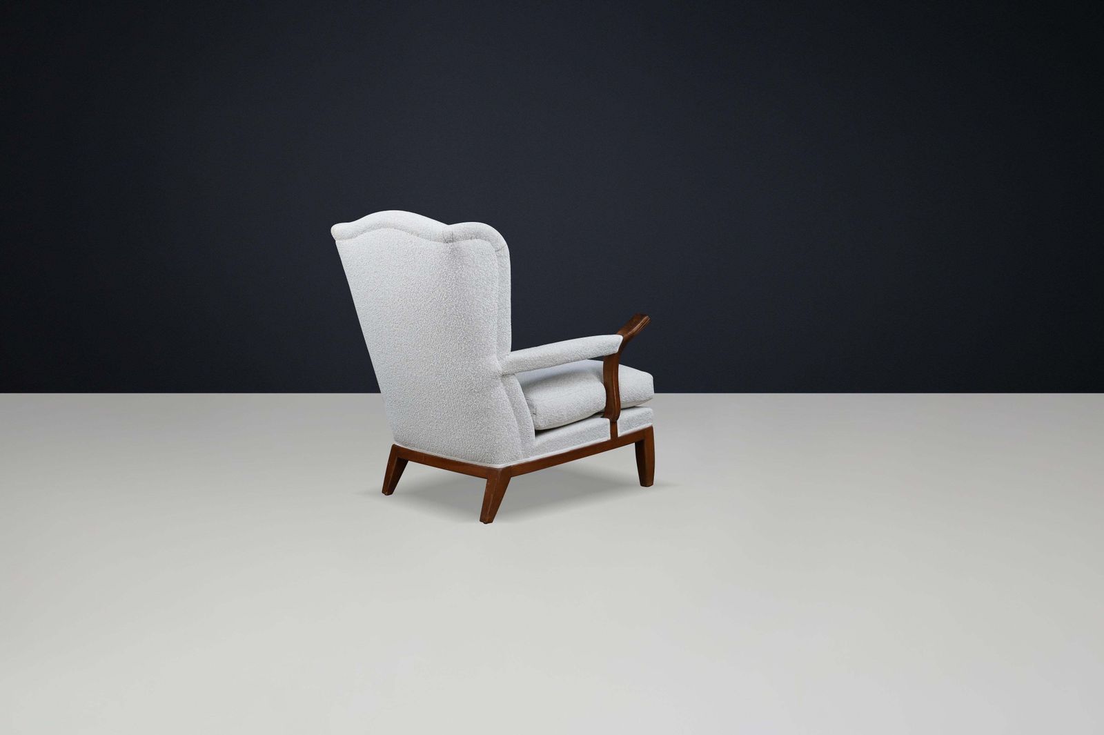 photo vintage 1930s French Wingback Lounge Chairs In The Style Of Guillerme Et Chambron
