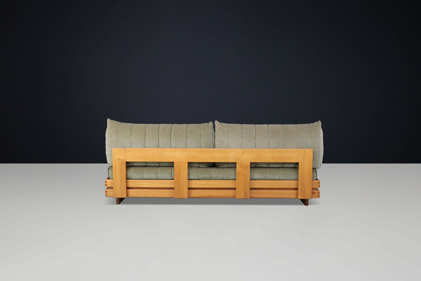 17087.0 Maison Regain Elm Living Room Set Upholstered In Original Olive Green Fabric photo