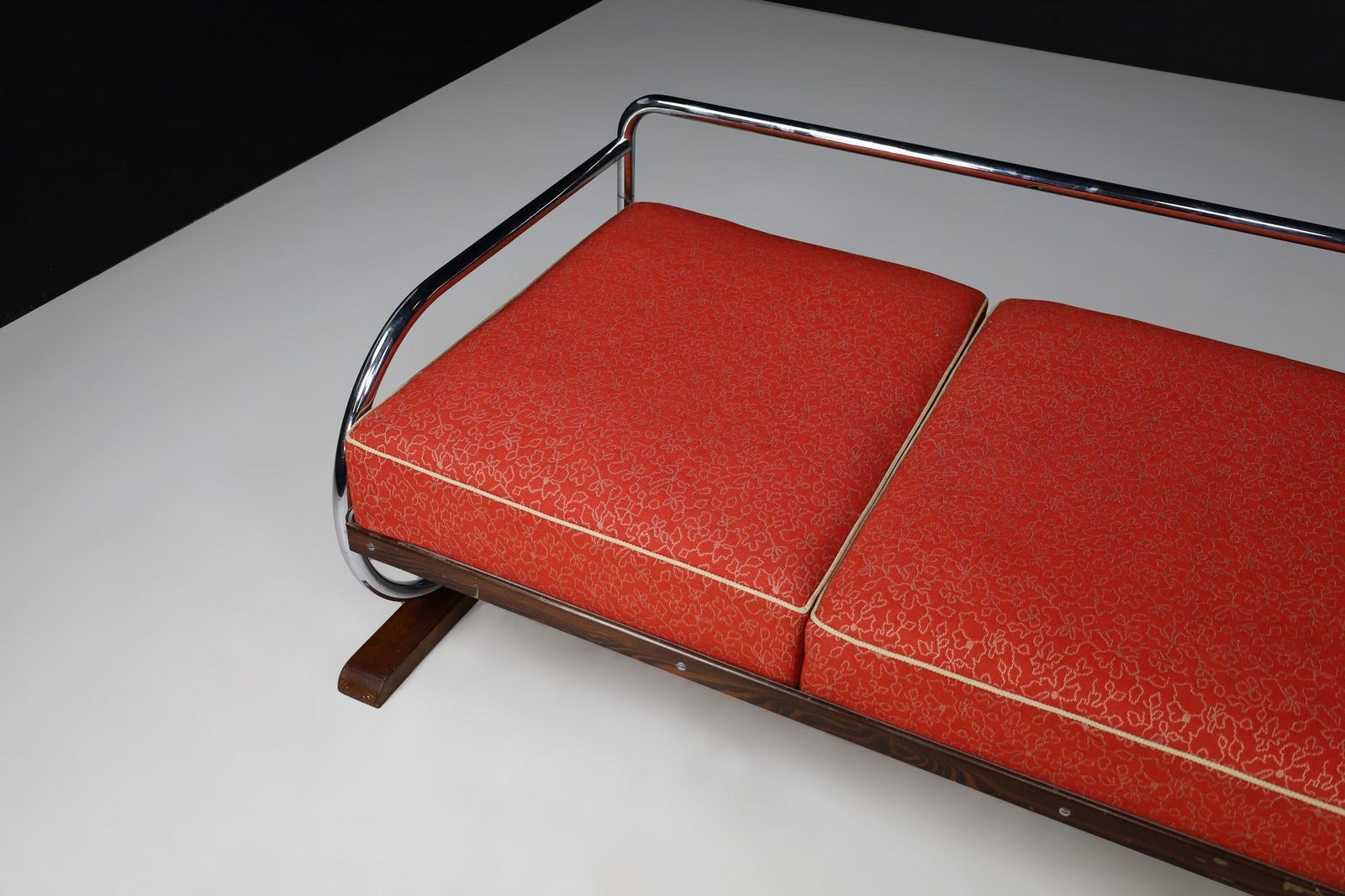 2453.0 Bauhaus Chrome Sofa With Original Upholstery By Hynek Gottwald, Prague 1930s photo