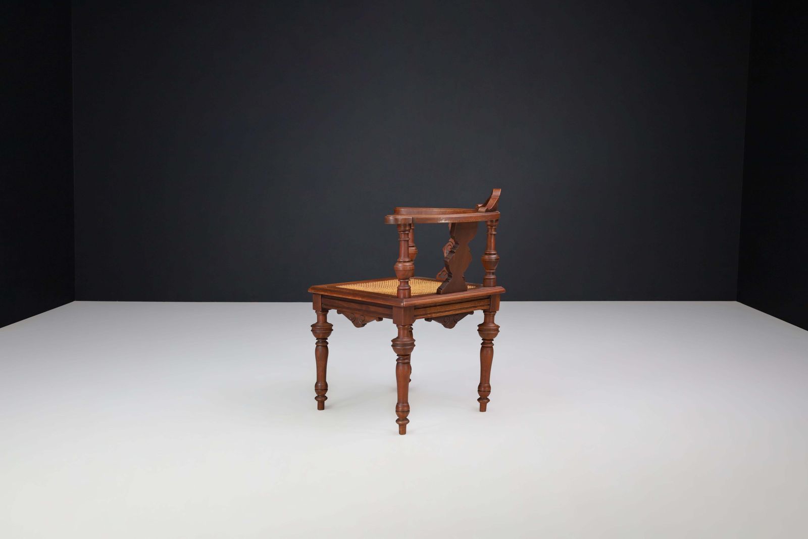 Antique German Corner Chair, Circa 1880 – Hand Carved Walnut With Cane Seat photo vinterior