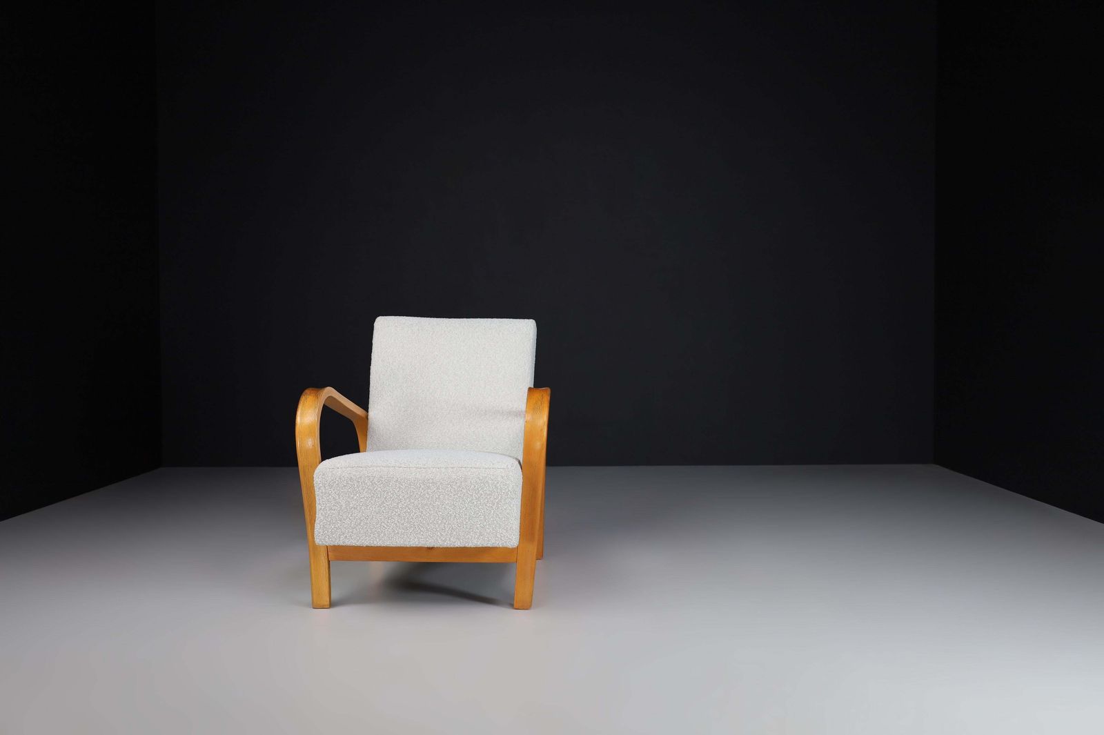 photo furniture Karel Koželka & Antonín Kropáček Bentwood Armchairs.