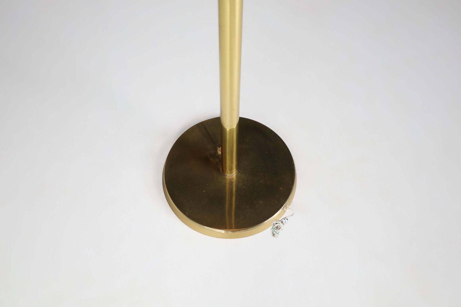 photo furniture Mid Century Brass Floor Lamp With Hand Blown Glass Shade – Prague, 1960s