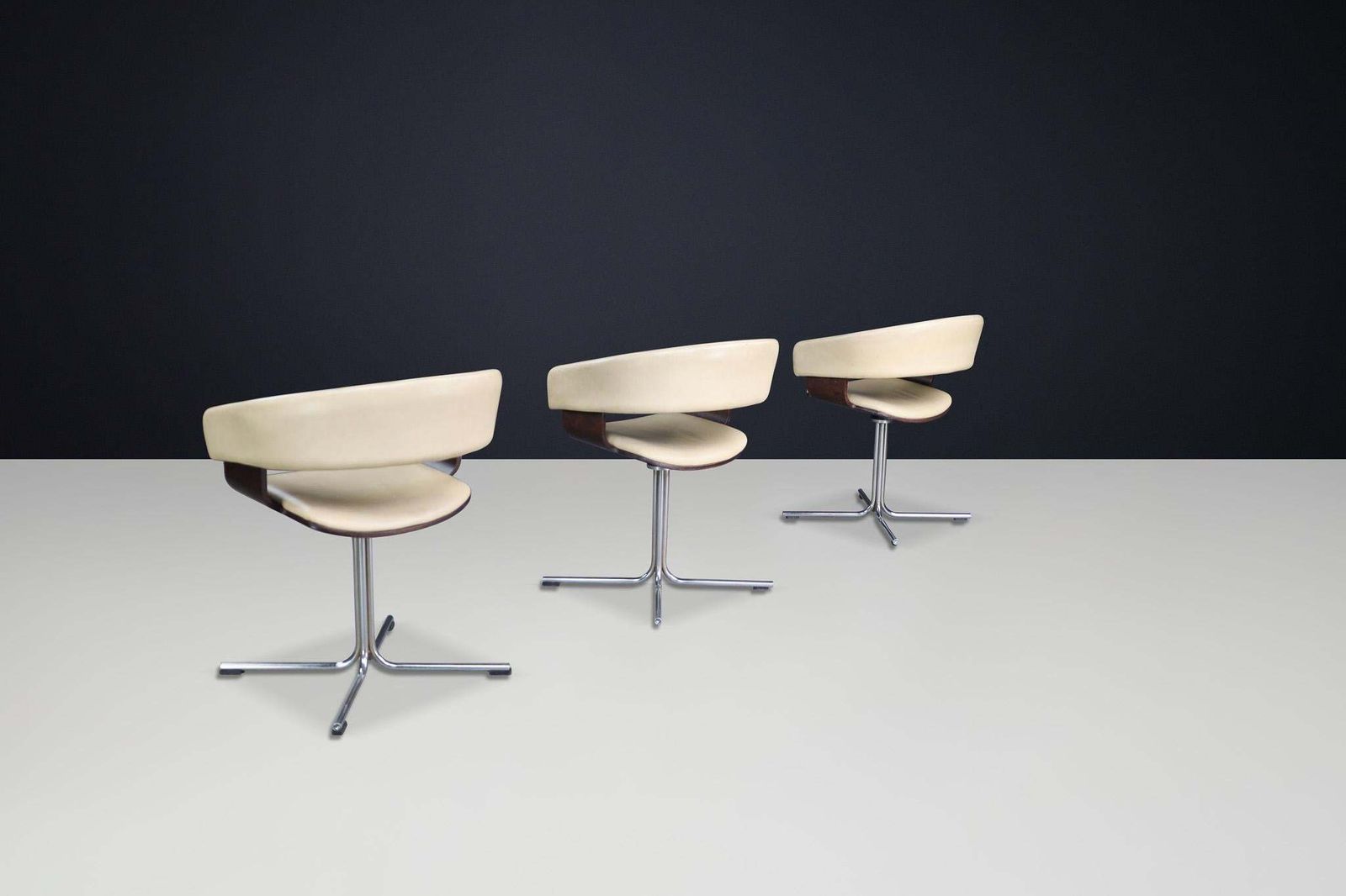 Modern Swivel Dining Armchairs By John Coleman For Allermuir, USA, 1990s photo vintage