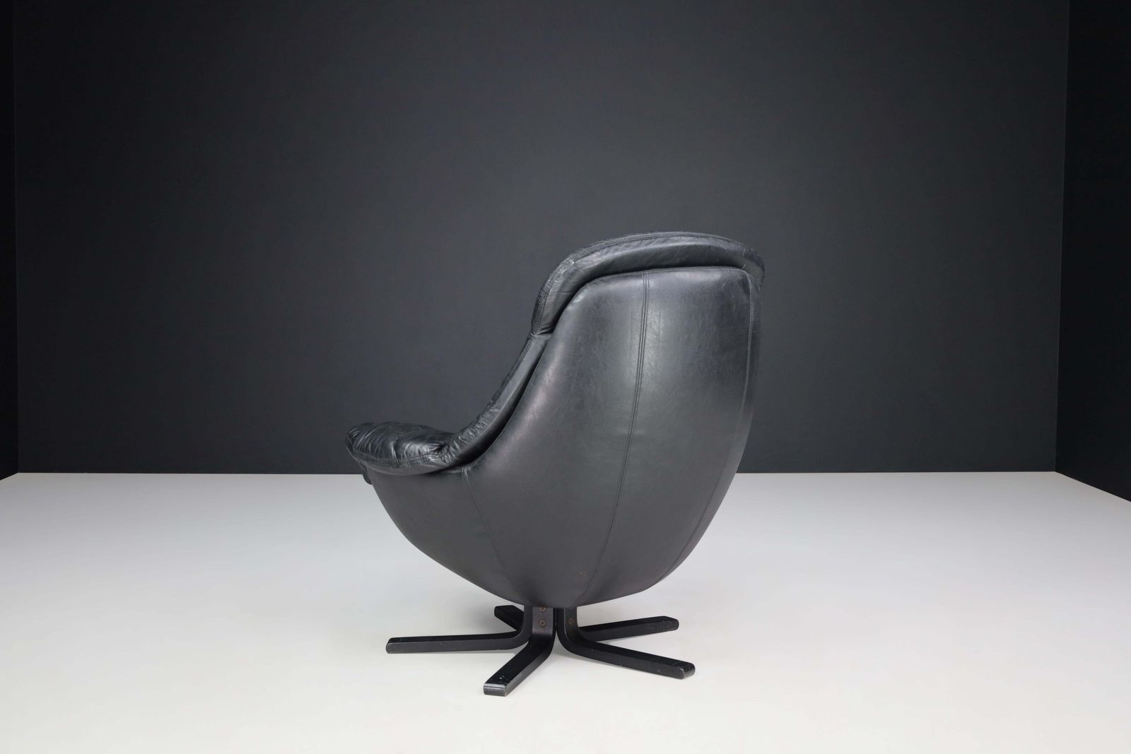photo furniture H.W. Klein For Bramin Leather Swivel Lounge Chairs, Denmark 1970s