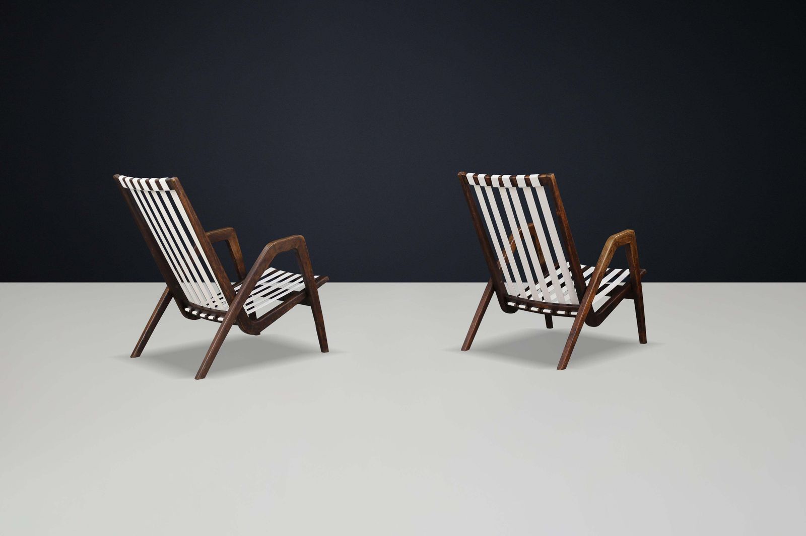 Rare Pair Of Jan Vaněk Sculptural Oak Lounge Chairs, 1940s Czech Modernism photo 3760.0