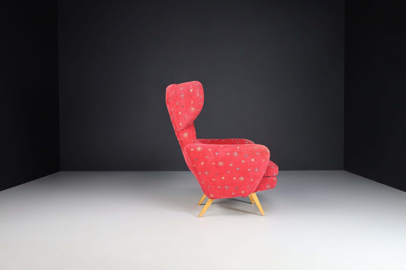 Wing Back Lounge Chair In Red Upholstery, Praque 1950s photo vinterior