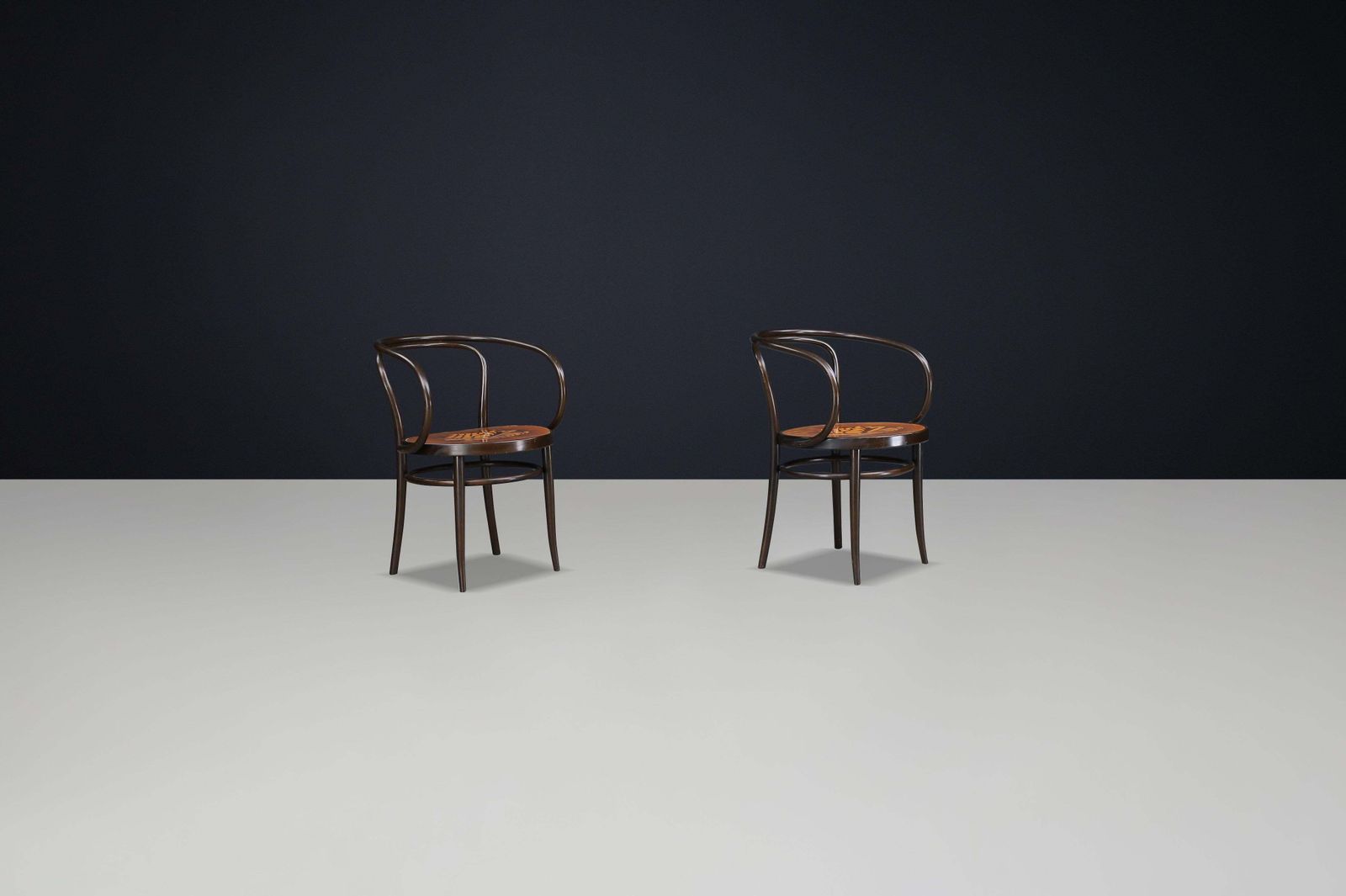 photo vinterior Set Of Two Authentic Thonet Bentwood Armchairs, Austria – Late 20th Century