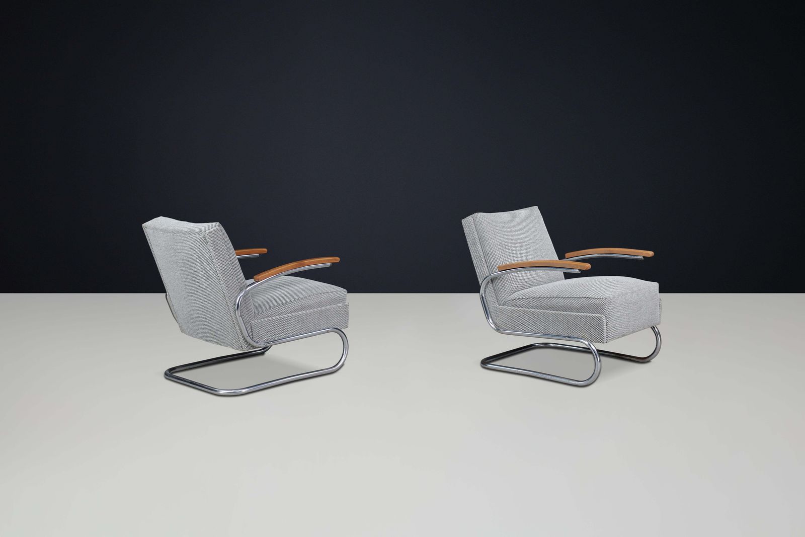 Pair Of Reupholstered Bauhaus Thonet Cantilever Armchairs In Tubular Steel, 1935 photo Furniture