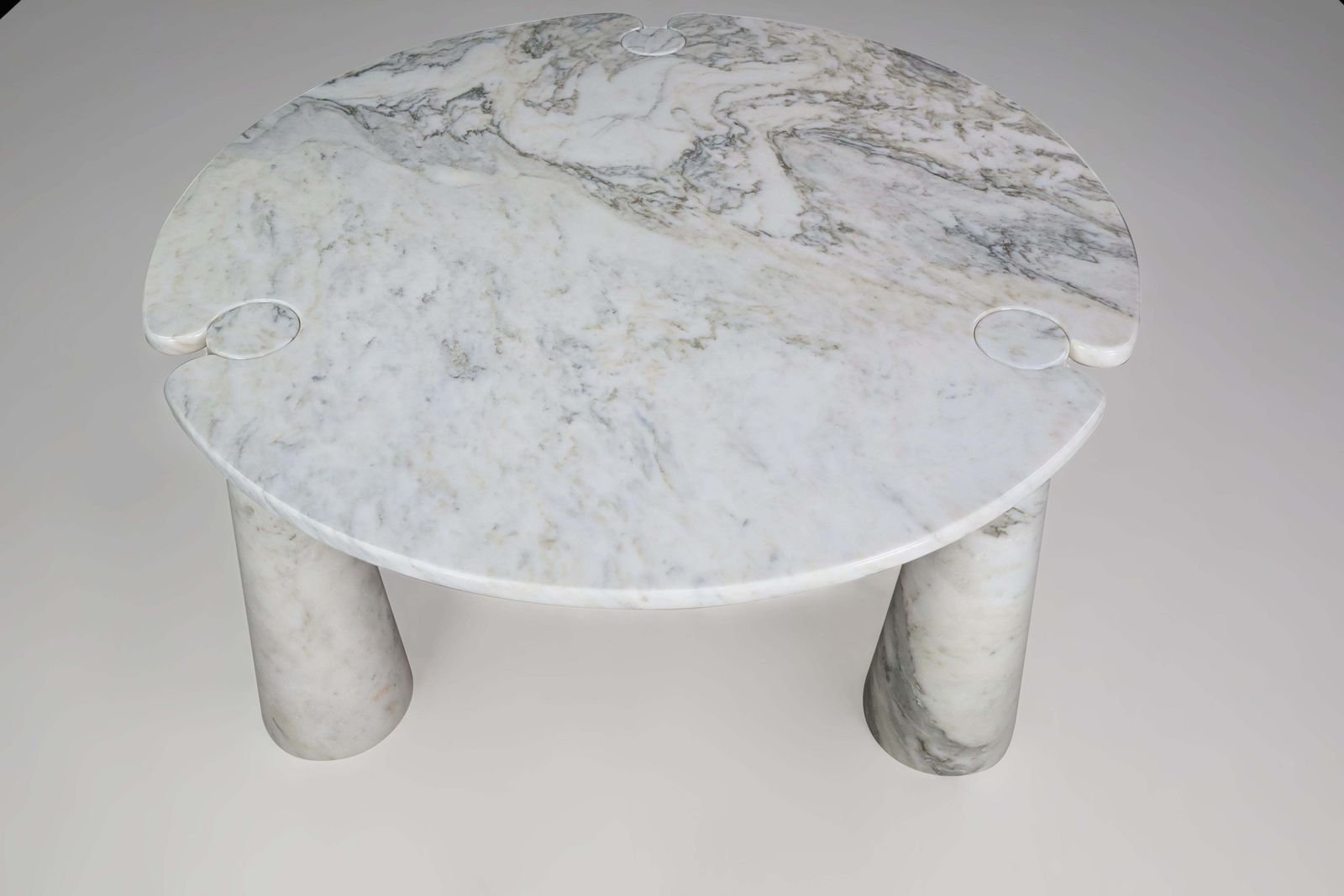 photo furniture Angelo Mangiarotti For Skipper White Carrara Marble "Eros" Round Center Table
