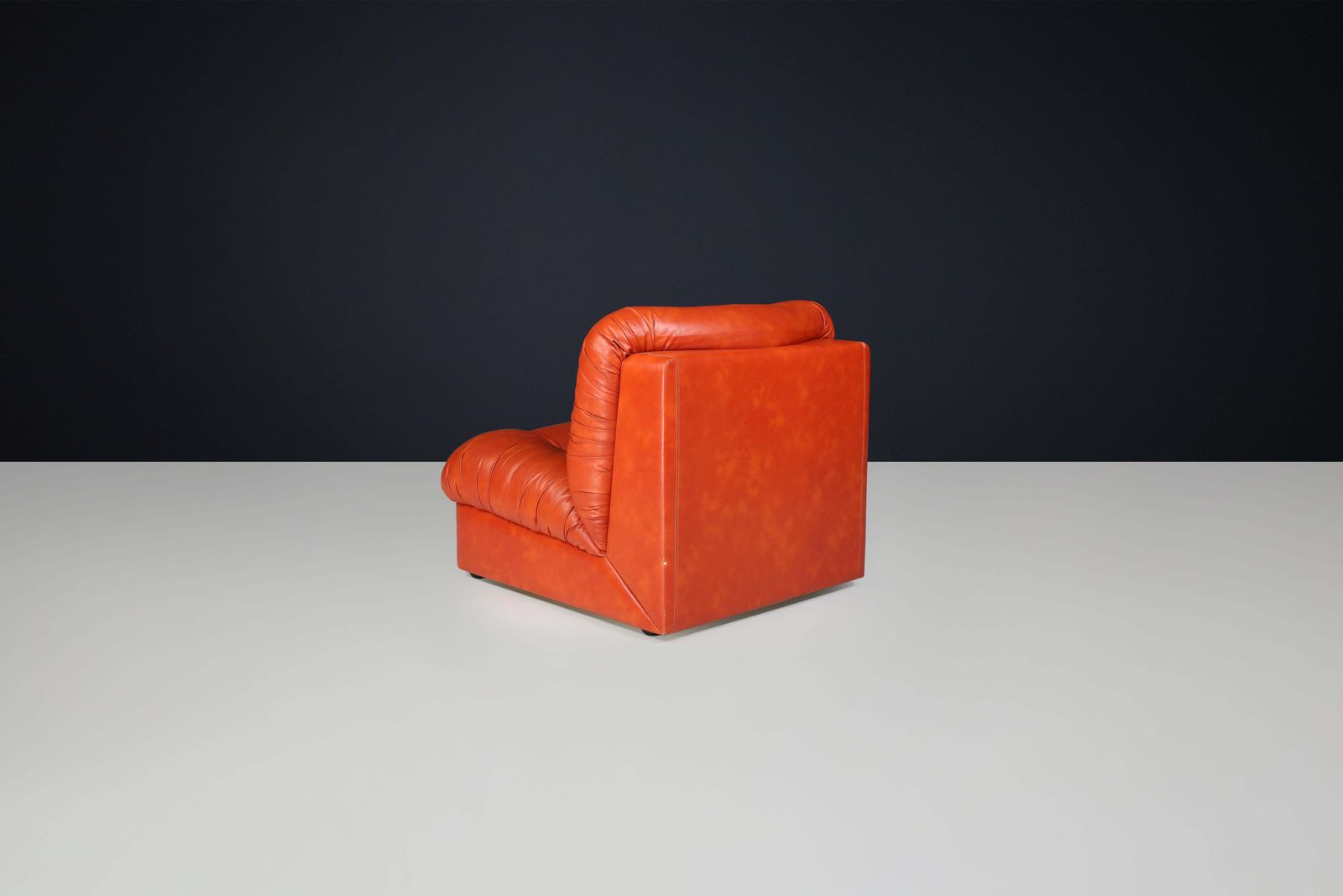 Set Of Four Italian Mid Century Modern Leather Lounge Chairs, 1970s photo vinterior