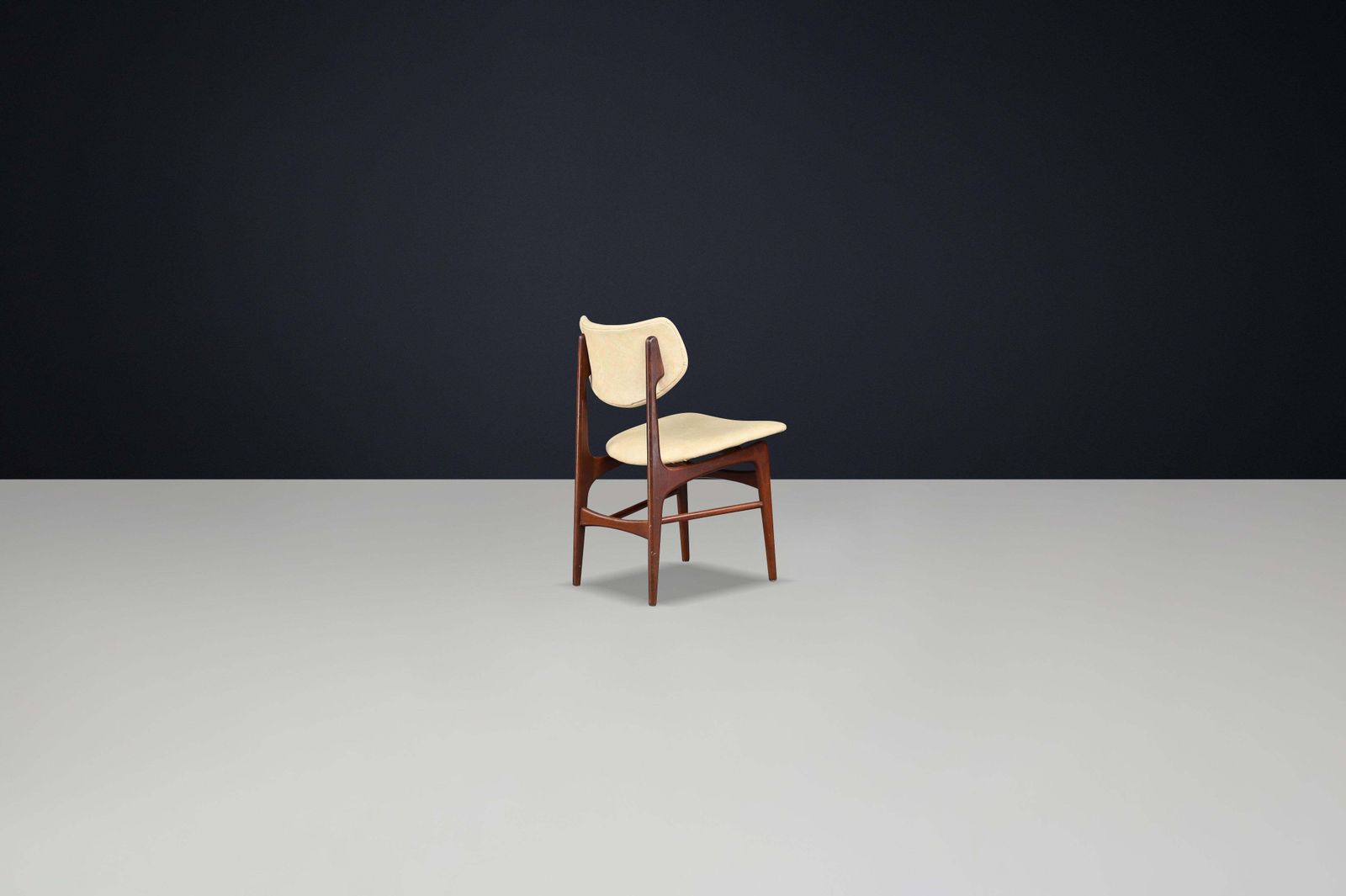 photo furniture Mid Century Hamar Dining Chairs By Louis Van Teeffelen For Wébé The Netherlands