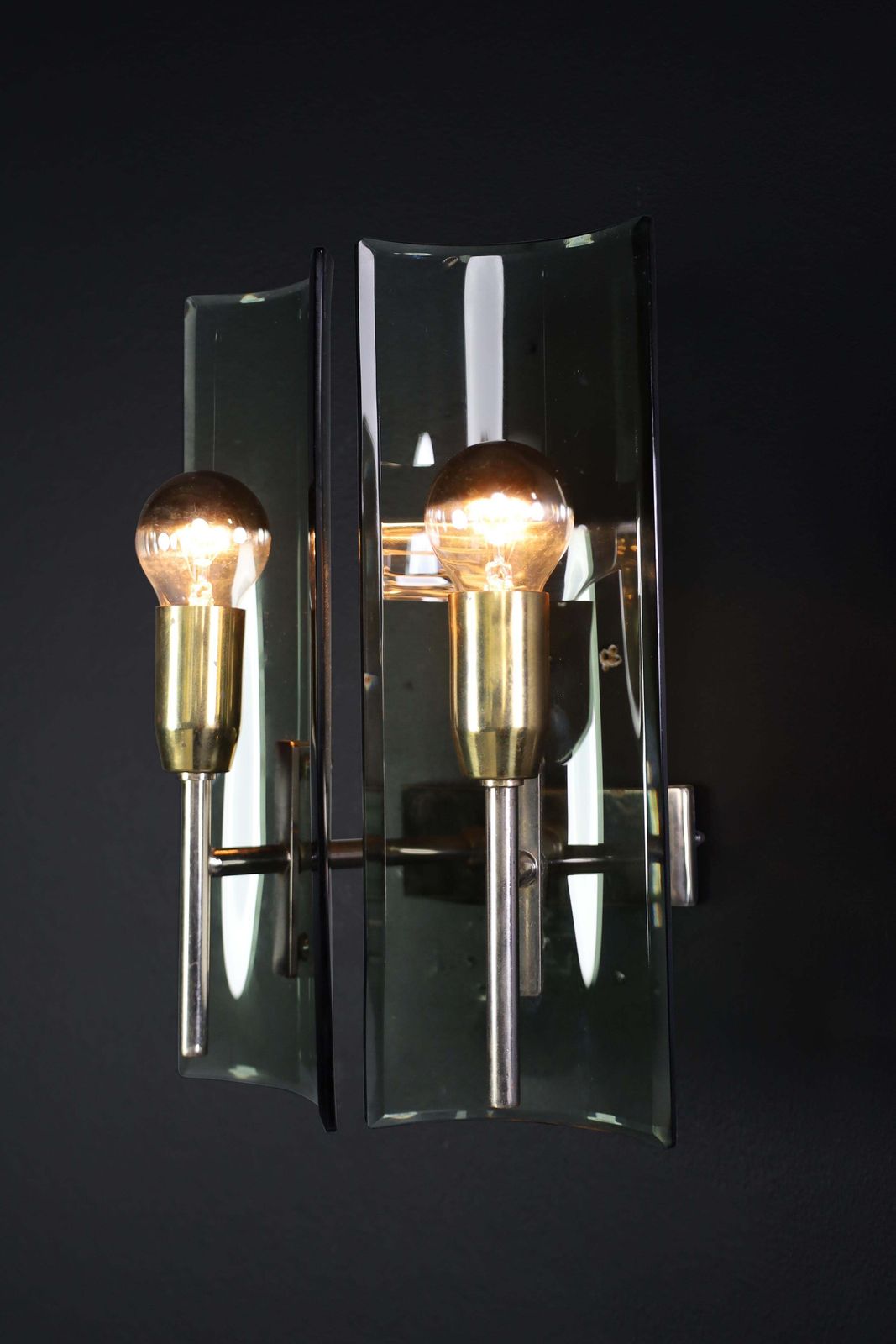 Set Of Six Gino Paroldo Sconces In Brass And Curved Glass, Italy 1950s photo vintage