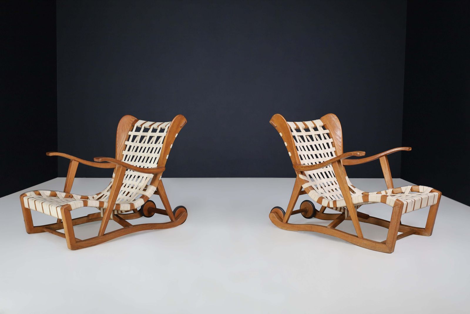 Sculptural Oak Lounge Chairs By Guglielmo Pecorini, Italy, The 1950s photo vinterior