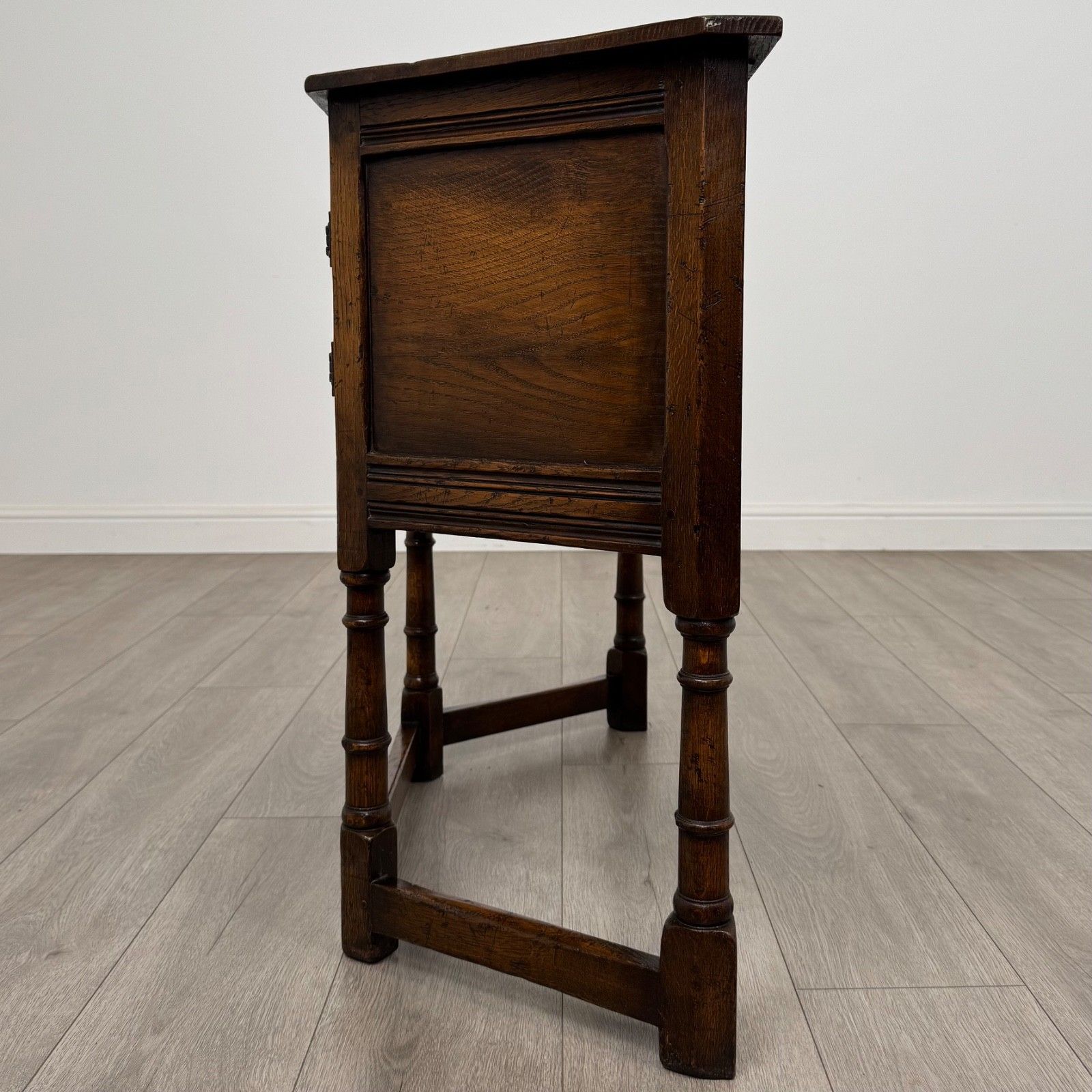 Antique 20th Century Good Quality Cupboard In Oak photo for sale