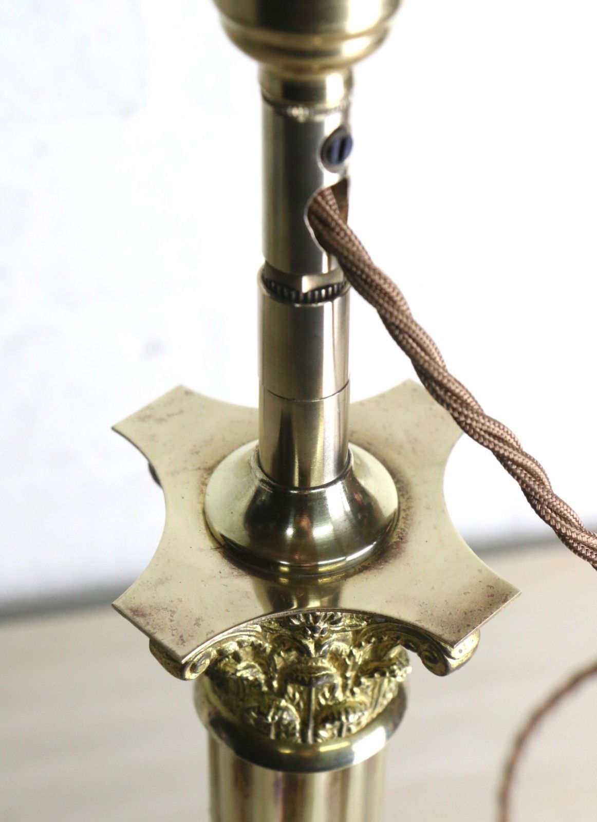 photo vinterior Table Lamp Corinthian Column Early 20th C. Brass Oil Lamp Conversion Round Base