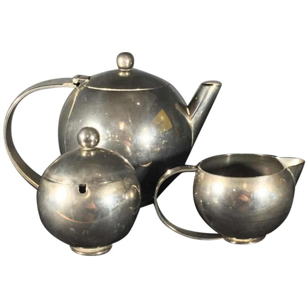 photo furniture Art Deco Modernist Zilveren Metalen Thee  Of Koffieservies, Jaren 1940, Set Van 3