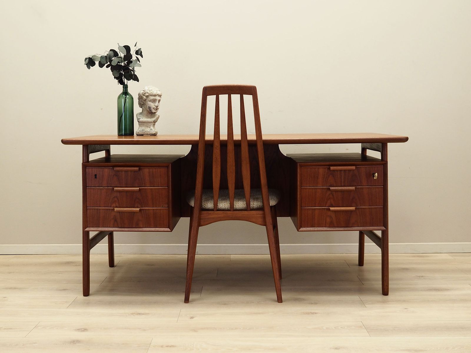 Teak Desk Danish Design 1970s Manufacturer Omann Jun photo for sale
