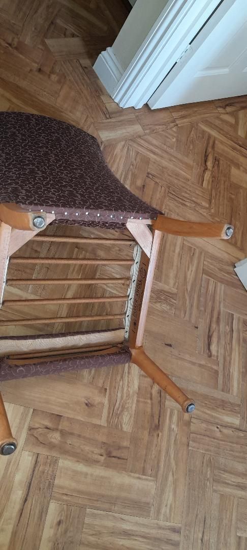 photo vinterior Parker Knoll 747 Vintage Mid Century Brown Cocktail Bedroom Chair Light Oak