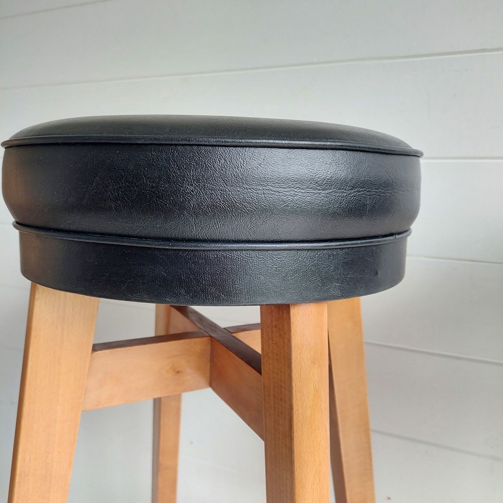 photo buy Mid Century Bar Stools Danish Style By Benchairs 70s Beech And Vinyl, Set Of 2