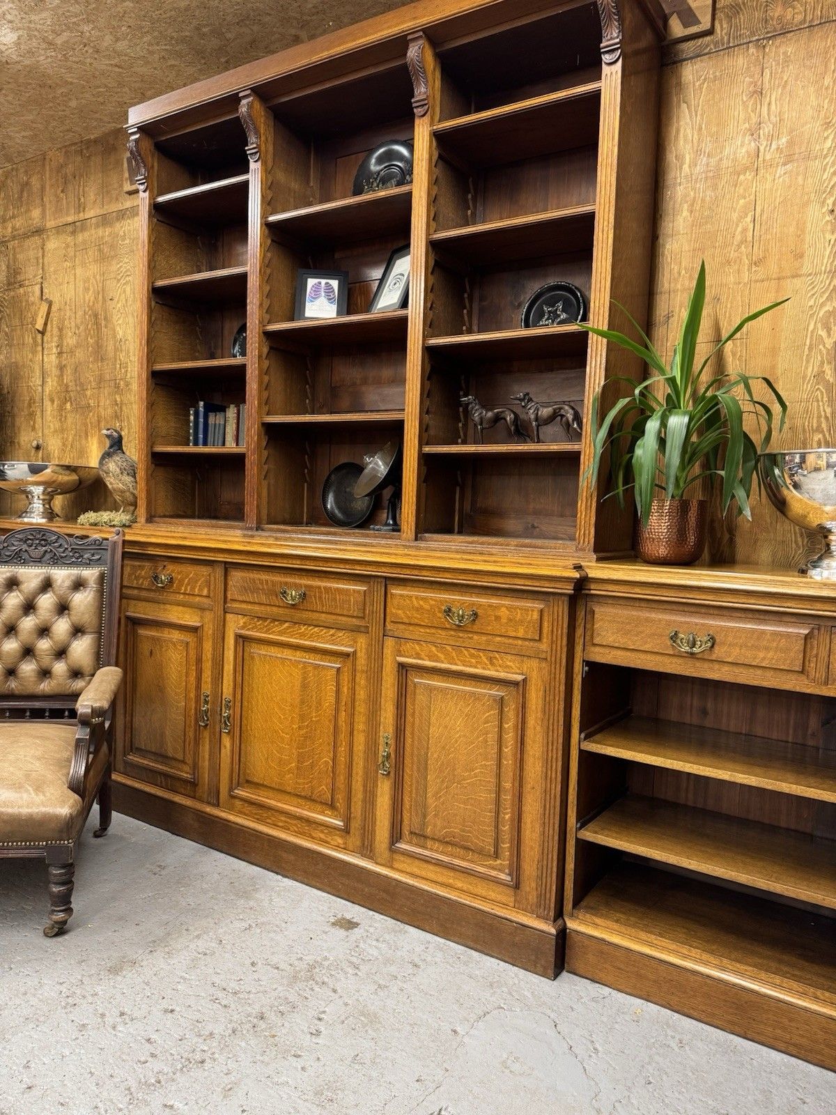 photo vinterior Victorian Solid Oak Breakfront Library Bookcase, Tv Stand, Sideboard Display