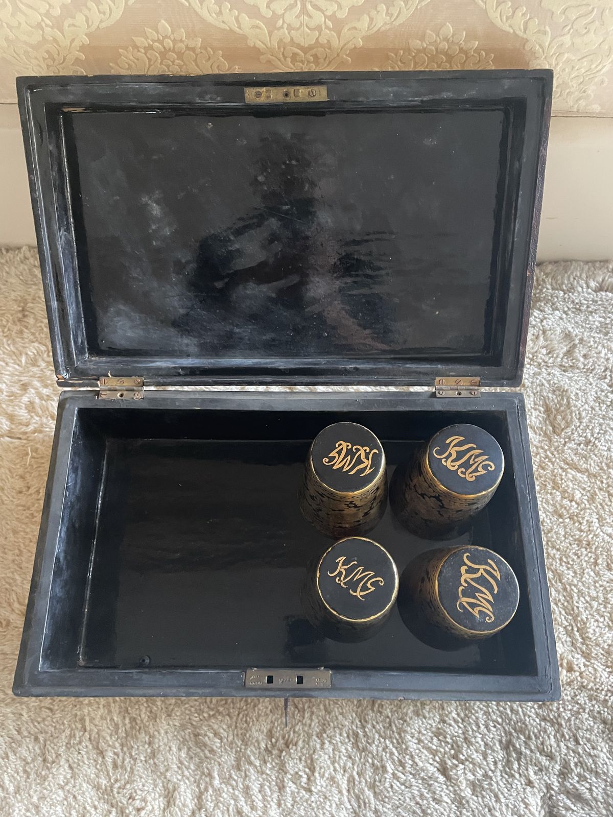 Burmese Gilt Lacquer Box With Four Cups And Key, 20th Century photo vintage