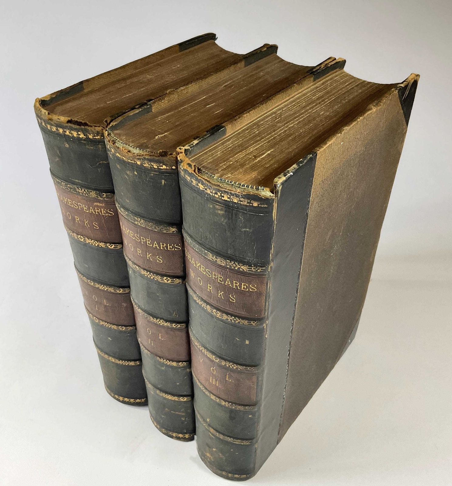 Antique Book Set, 'The Works Of Shakespeare' Edited By Chess Master Howard Staunton 1861, 3 Volumes