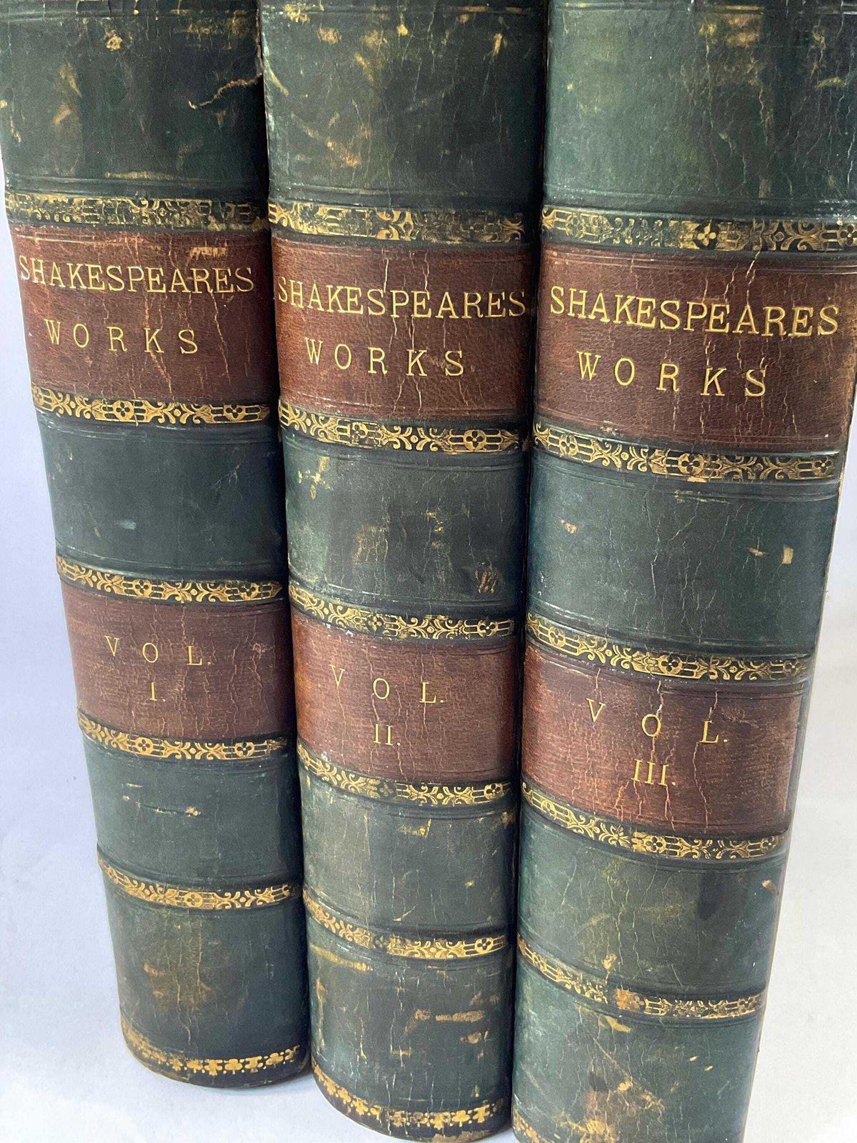 Antique Book Set, 'The Works Of Shakespeare' Edited By Chess Master Howard Staunton 1861, 3 Volumes photo for sale