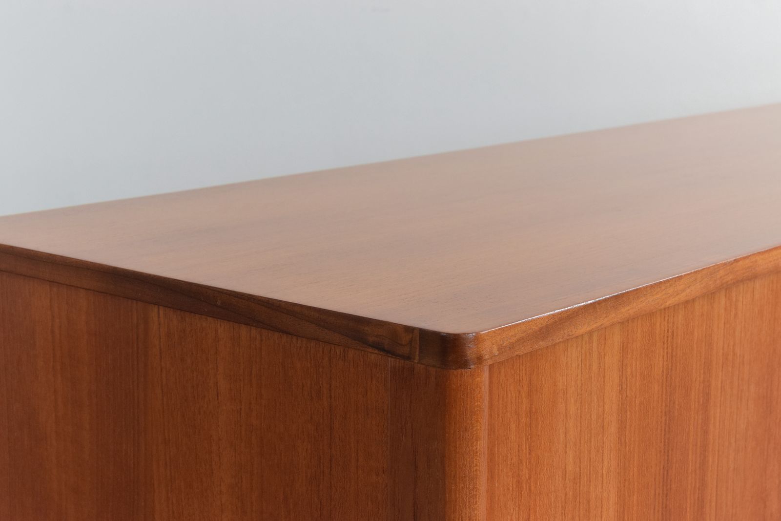 photo furniture Vintage Tall Teak Sideboard, 1970s