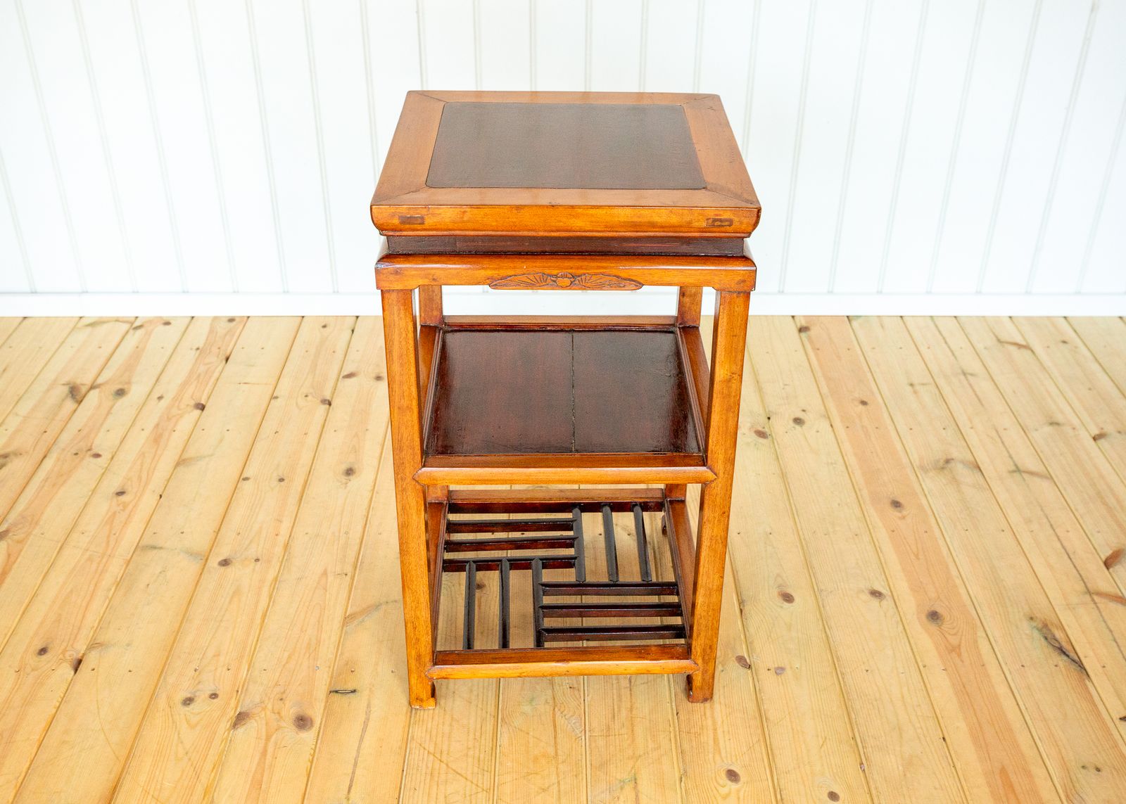 Furniture Chinese Tiered Lamp Side Table Antique Qing Dynasty Fretwork Two Tone Blonde Red Scholars Tea Tabl.E 1890 Geometric Blood Ju Yumu Jumu Elm Jiangsu photo