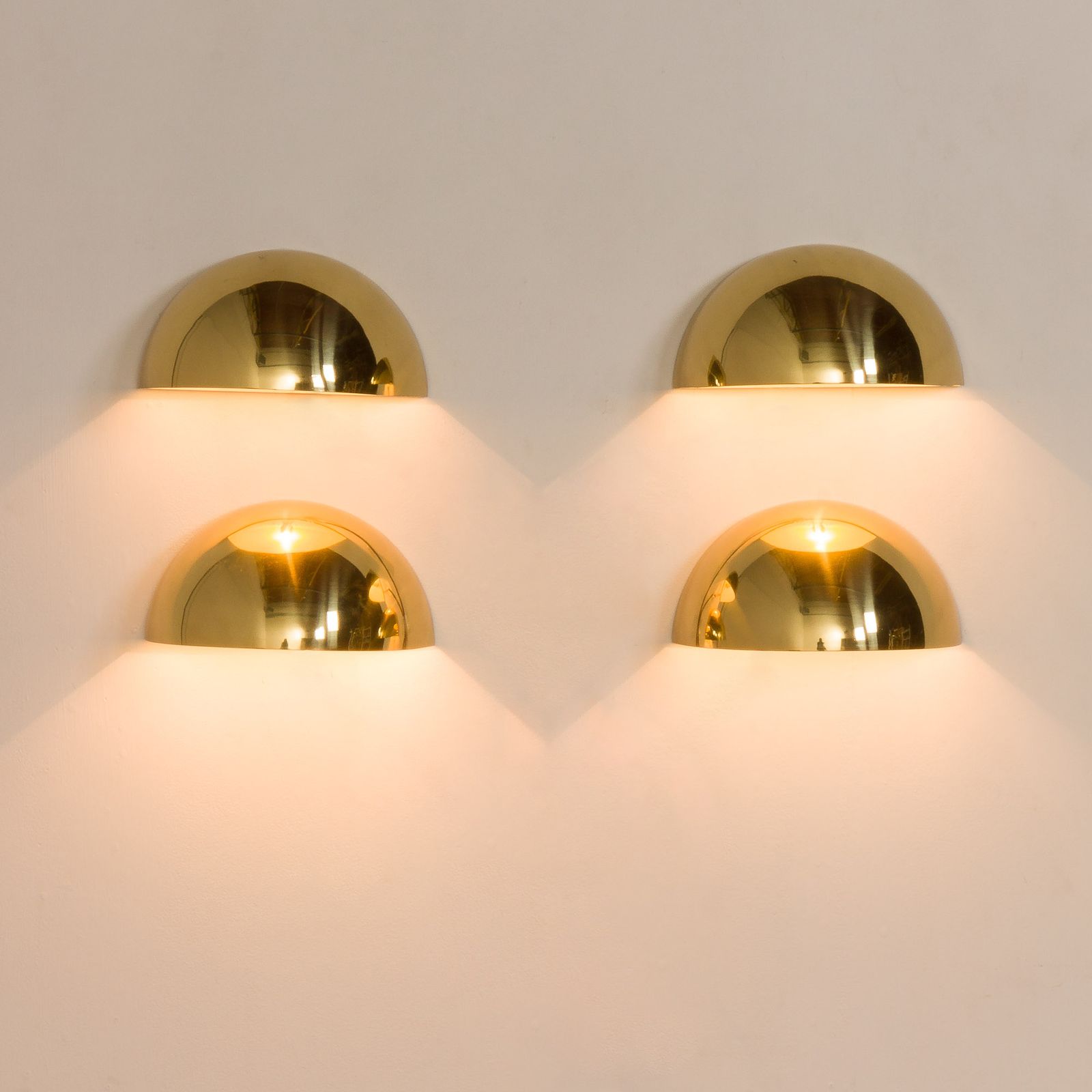 Italian Space Age Brass ‘Quebec’ Sconces By Gilla Giani For Tronconi, Set Of 2, 1980s. photo for sale