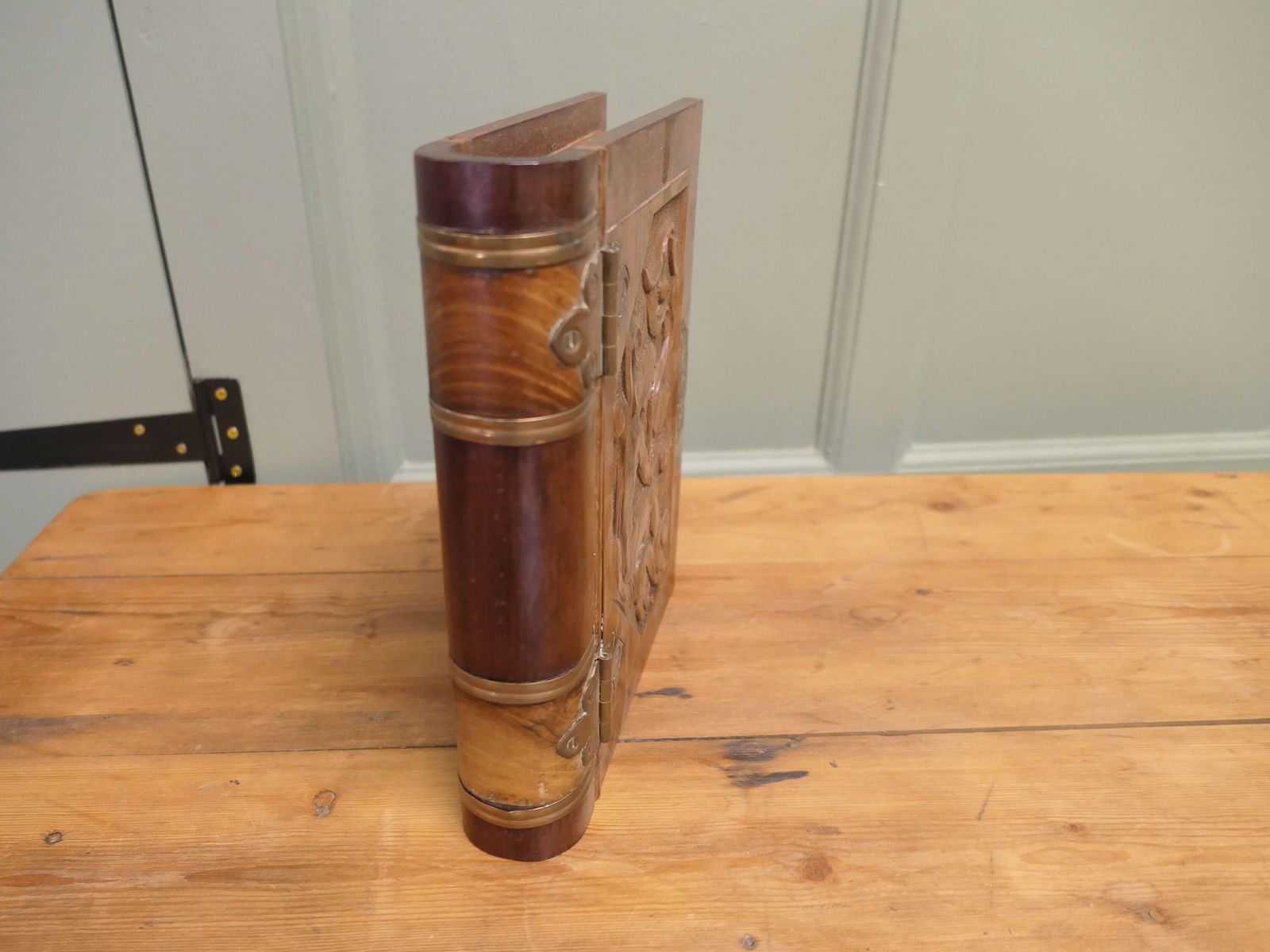 A Rare Art Nouveau Carved Secret Safe Book photo Home Decor