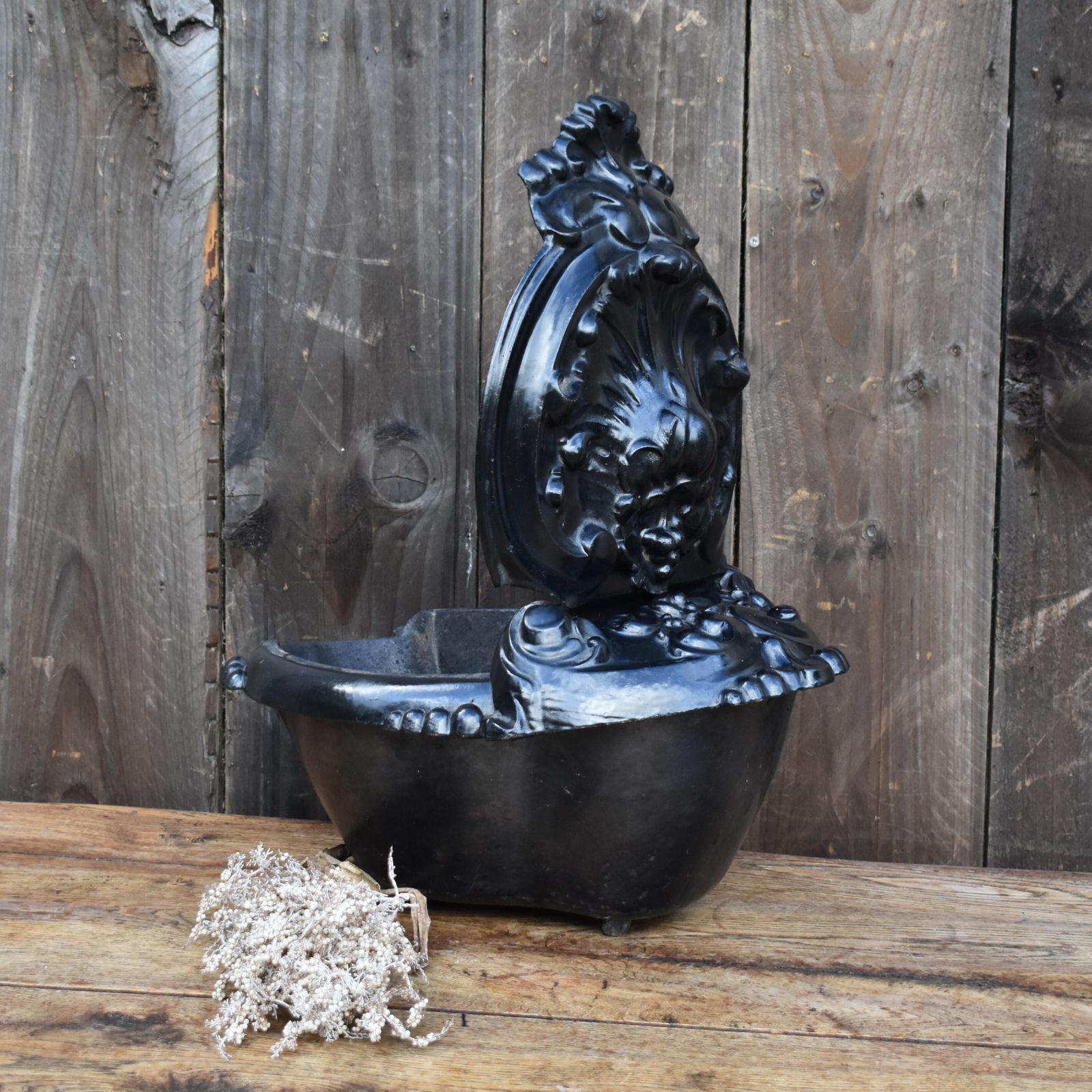 Antique 19th Century French Cast Iron Japanned Helmet Coal Scuttle Fireside Bin photo vinterior