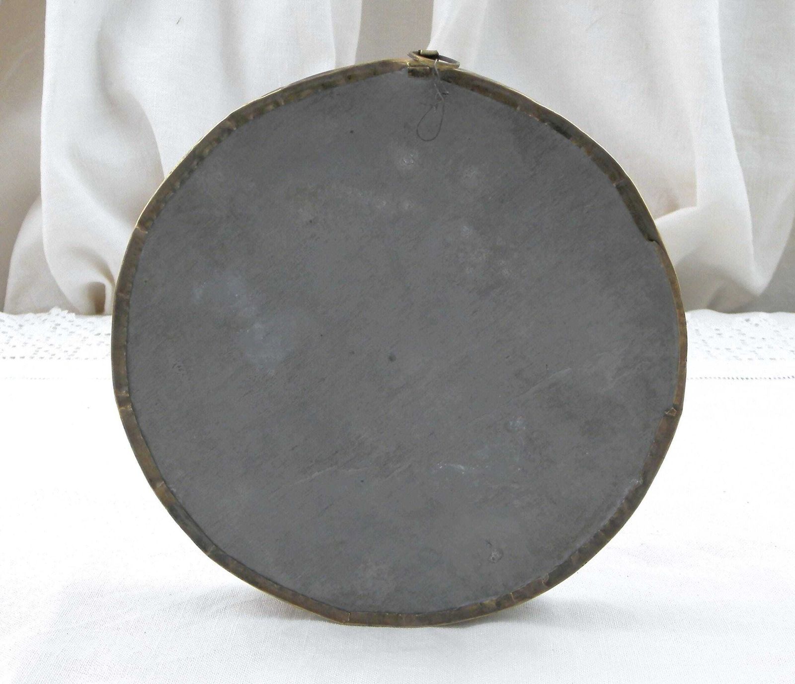Antique French Round Mourning Shadow Box With Hand And Blue Flowers, Retro 3d Wall Hanging Funeral Picture, Souvenir And Regrets From France photo vintage