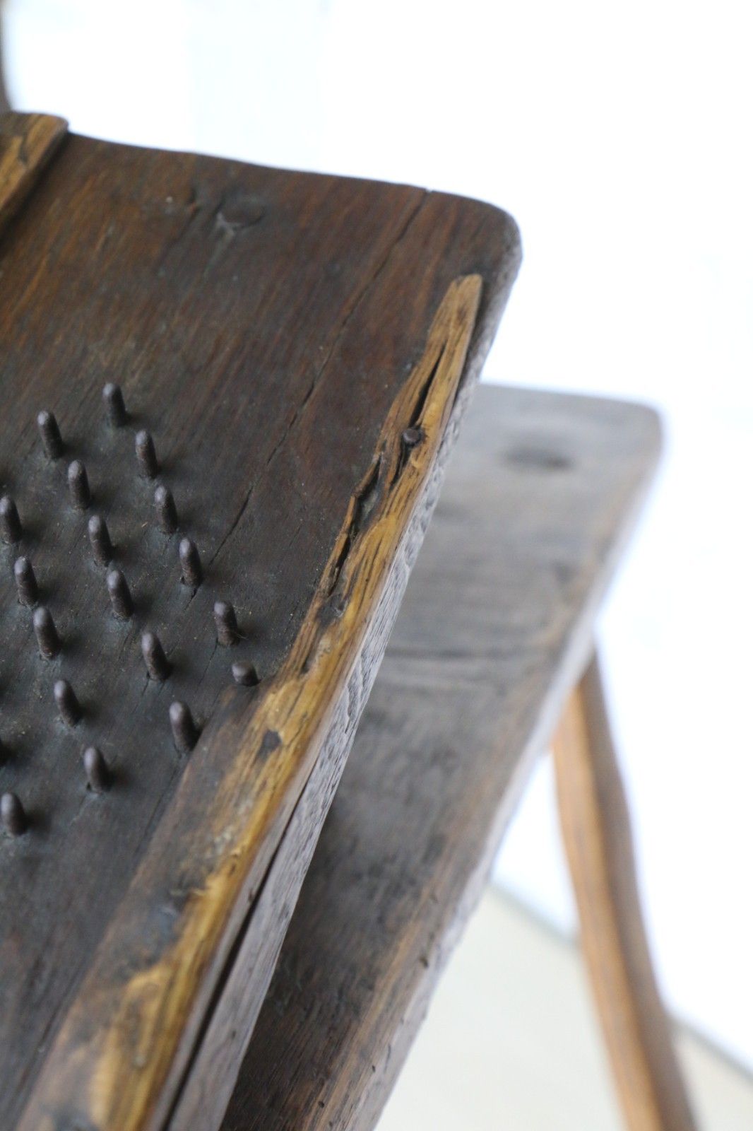 photo vintage Antique Aged Wooden Stool Wool Shredder Farmhouse Item Rustic Oak 19th Century