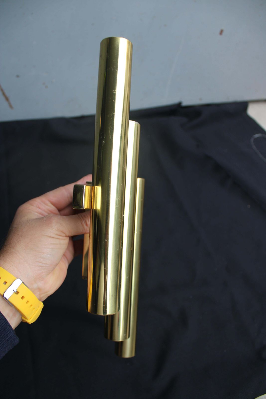 photo furniture Pair Of Italian Wall Lamps Sciolari 1970 Golden Brass Tubulars.