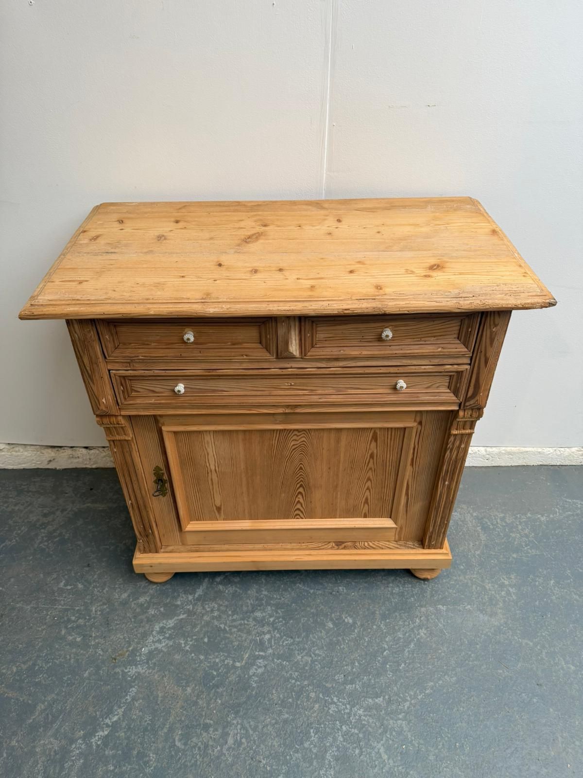 photo furniture An Early Victorian Pine Hall Dresser Base / Cupboard To Wax/Paint