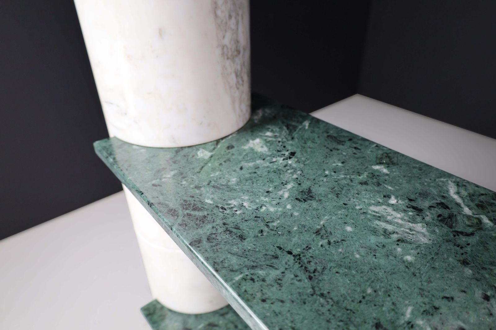 Angelo Mangiarotti "Loico" Bookcase In Green Alpi Verdi Marble For Skipper 1970s photo vintage