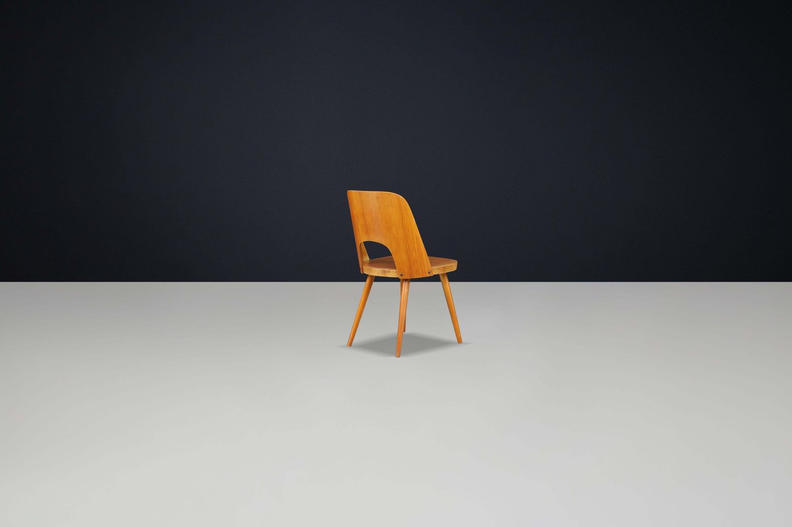 Set Of 4 Dining Chairs By Oswald Haerdtl For Thonet / Ton, 1950s Czechoslovakia photo vinterior